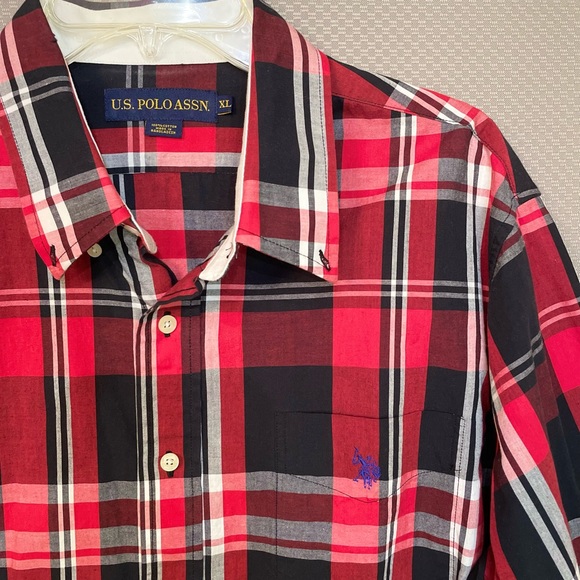 US Polo Assn Shirt XL Mens Long Sleeve Button Down Plaid Stretch Red Black - Picture 2 of 12